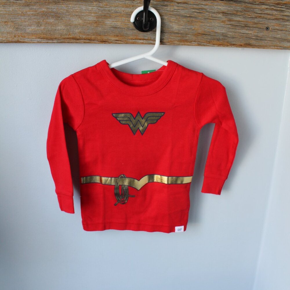 🍁4/$20 Baby Gap Size 12-18M Wonder Woman Top